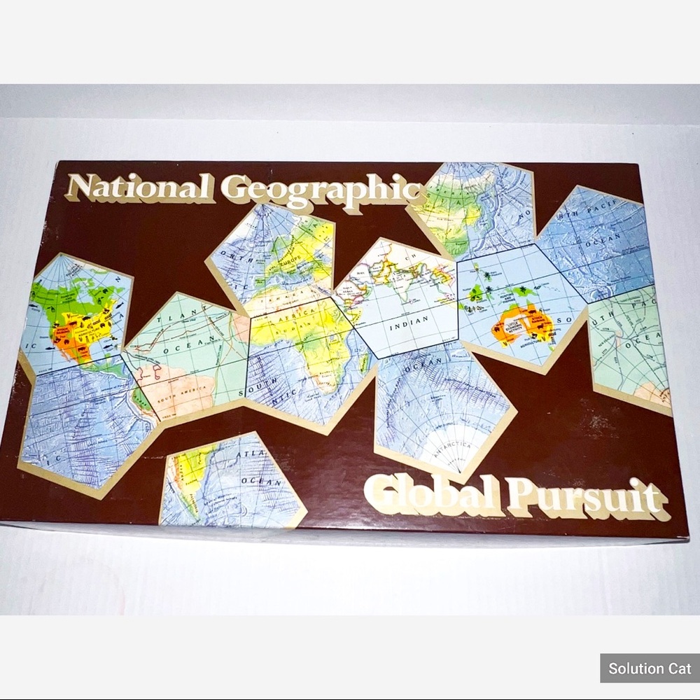 - 80s rare vintage board game National Geographic Global Pursuit Game